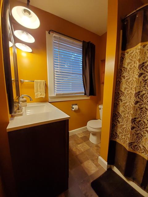 24 S Worth Ave, Elgin, IL 60123 photo 11