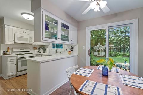 1801 Glencoe St, Wheaton, IL 60187 photo 8