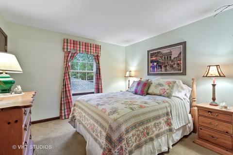 1801 Glencoe St, Wheaton, IL 60187 photo 15