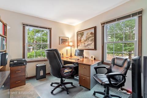 1801 Glencoe St, Wheaton, IL 60187 photo 17