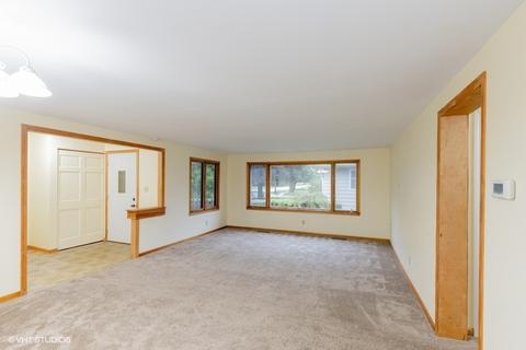 6421 Wayne St, Union, IL 60180 photo 3