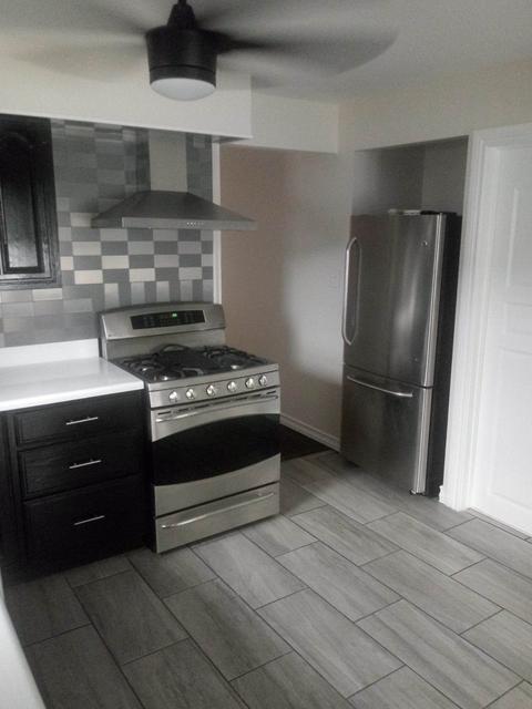 17320 Burnham Ave, Lansing, IL 60438 photo 2