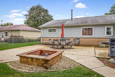60 Carthage Ln, Hoffman Estates, IL 60169 photo 21