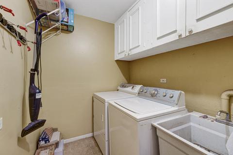 60 Carthage Ln, Hoffman Estates, IL 60169 photo 17
