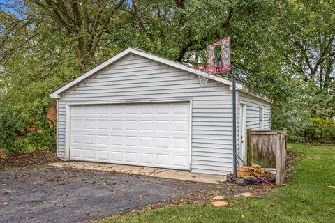 60 Carthage Ln, Hoffman Estates, IL 60169 photo 24