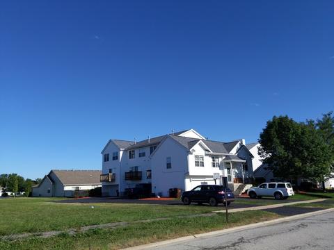 1447 Fox Hound Trl, Beecher, IL 60401 photo 1