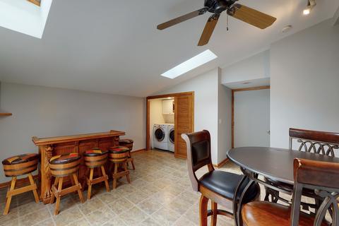 2293 Westview Dr, Des Plaines, IL 60018 photo 16
