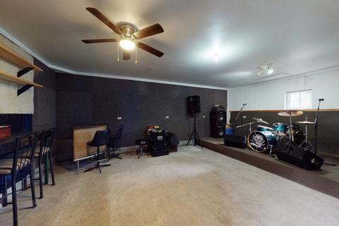 2293 Westview Dr, Des Plaines, IL 60018 photo 26