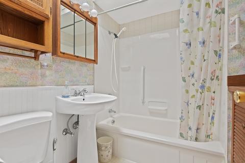 2203 Heron Ct, Rolling Meadows, IL 60008 photo 17