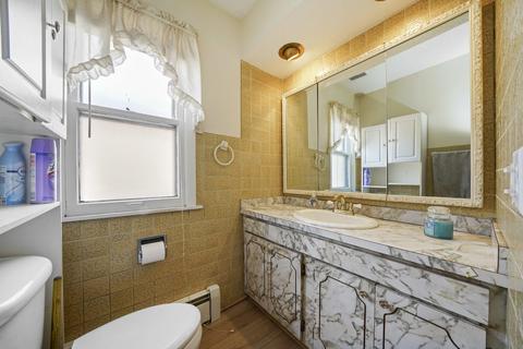 4636 Cracow Ave, Lyons, IL 60534 photo 11