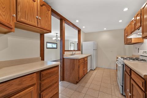 2707 George Ct, Rolling Meadows, IL 60008 photo 6
