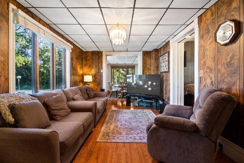 628 Pierce St, Aurora, IL 60505 photo 6