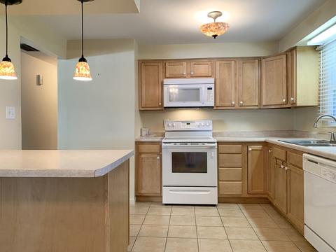 1431 N Erickson Dr, Kankakee, IL 60901 photo 9