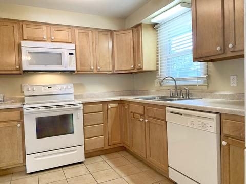 1431 N Erickson Dr, Kankakee, IL 60901 photo 8
