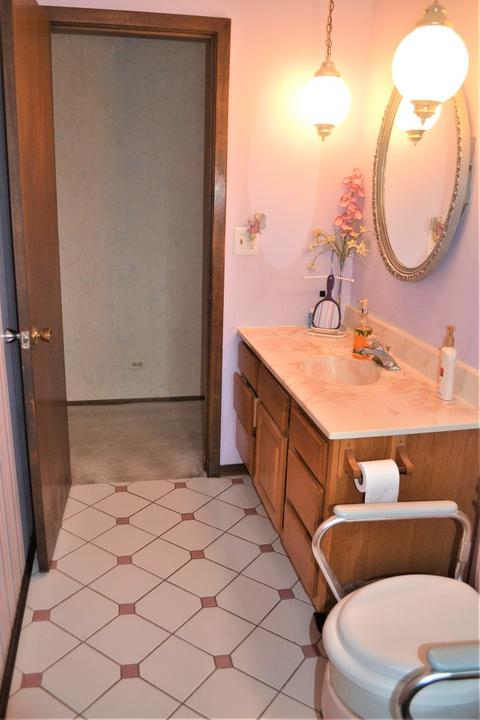 9 S580 Clarendon Hills Rd, Willowbrook, IL 60527 photo 30