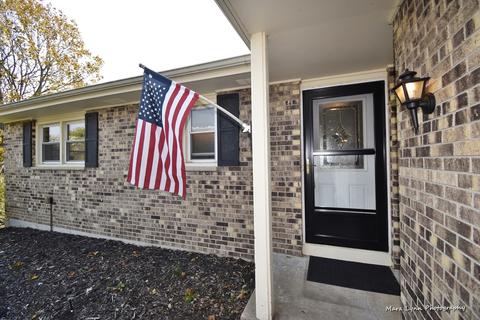 1306 Cardinal Dr, Algonquin, IL 60102 photo 3