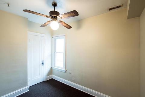511 W Marion St, Joliet, IL 60436 photo 13