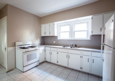511 W Marion St, Joliet, IL 60436 photo 2