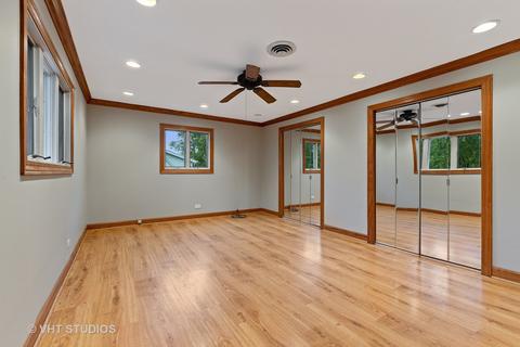8025 S 84th Ct, Justice, IL 60458 photo 18