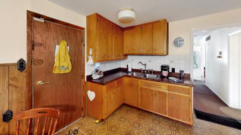 609 Front St, Aurora, IL 60505 photo 17