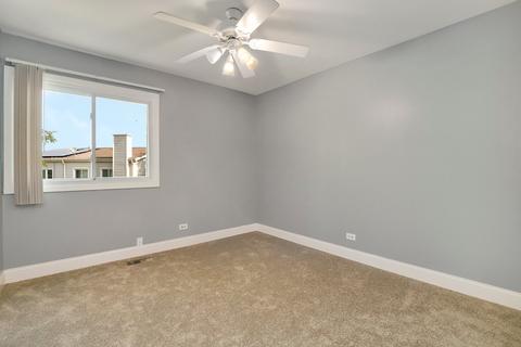 720 Scarbrough Cir, Hoffman Estates, IL 60169 photo 22
