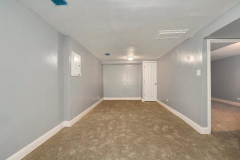 720 Scarbrough Cir, Hoffman Estates, IL 60169 photo 24