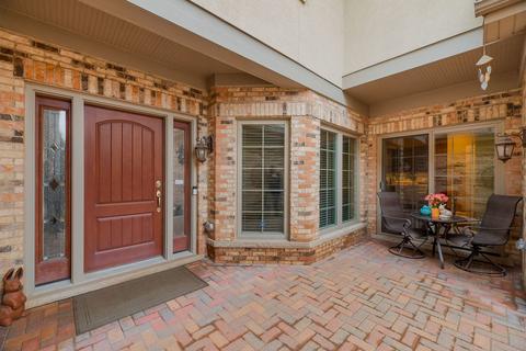 2027 Mackenzie Pl, Wheaton, IL 60187 photo 3