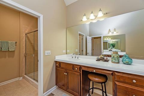 2027 Mackenzie Pl, Wheaton, IL 60187 photo 22