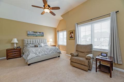 2027 Mackenzie Pl, Wheaton, IL 60187 photo 19
