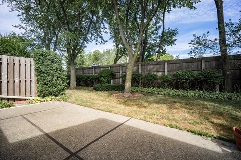 1828 Wildberry Dr #E, Glenview, IL 60025 photo 21