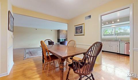 1828 Wildberry Dr #E, Glenview, IL 60025 photo 9