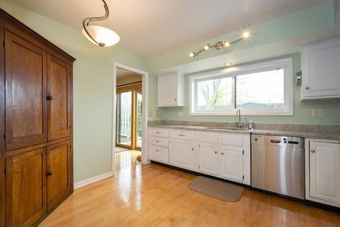 1828 Wildberry Dr #E, Glenview, IL 60025 photo 8