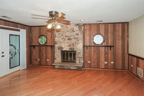 736 Greenview Ave, Des Plaines, IL 60016 photo 13