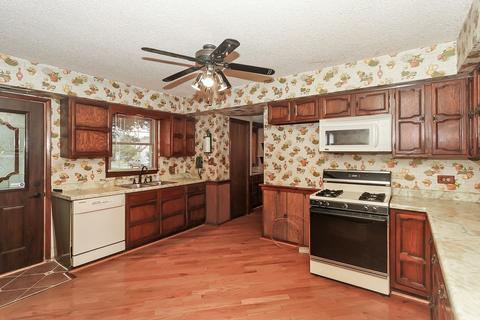 736 Greenview Ave, Des Plaines, IL 60016 photo 6