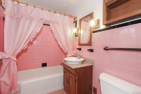736 Greenview Ave, Des Plaines, IL 60016 photo 18