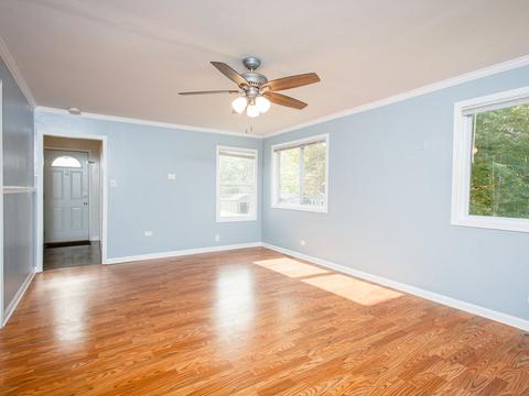 2515 S Scheid Ln, Mchenry, IL 60051 photo 7