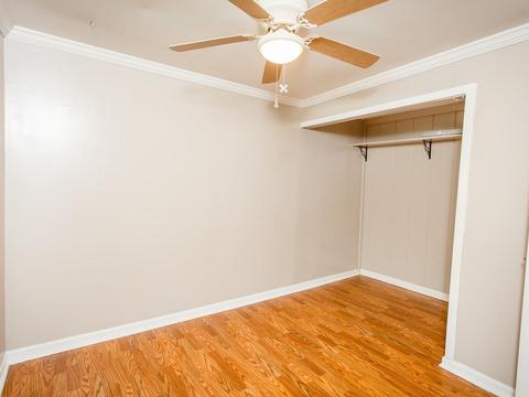 2515 S Scheid Ln, Mchenry, IL 60051 photo 21