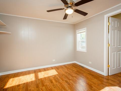 2515 S Scheid Ln, Mchenry, IL 60051 photo 11