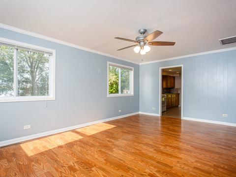 2515 S Scheid Ln, Mchenry, IL 60051 photo 5