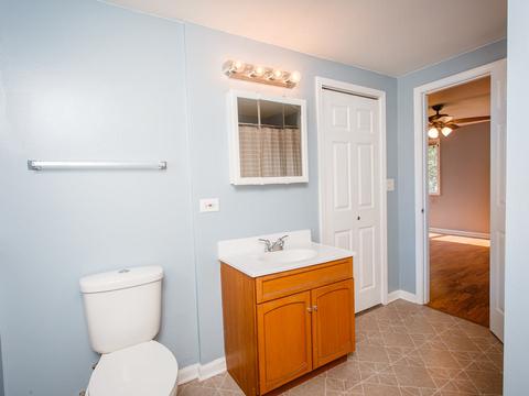 2515 S Scheid Ln, Mchenry, IL 60051 photo 19