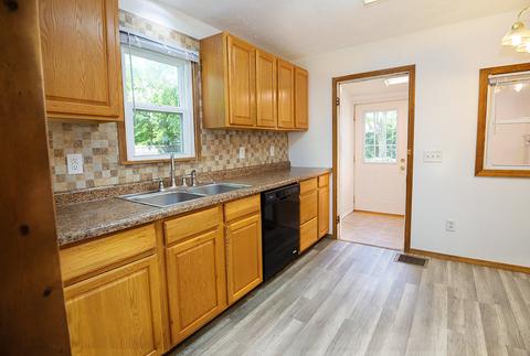 822 Bunn St, Bloomington, IL 61701 photo 11