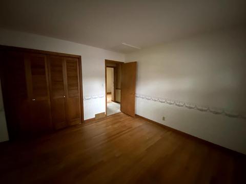 960 Laurel Dr, Aurora, IL 60506 photo 3