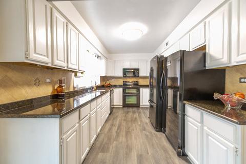 1611 E 154th Pl, Dolton, IL 60419 photo 8