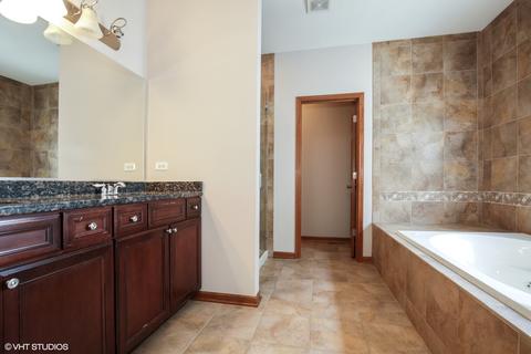 209 Dawn Ct, Elgin, IL 60124 photo 10