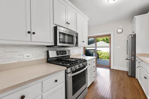 2152 Mcdaniel Ave, Evanston, IL 60201 photo 8