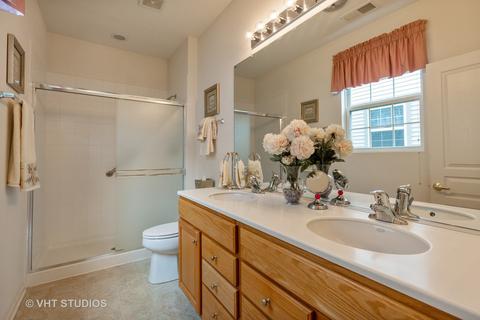 2813 Beacon Point Cir, Elgin, IL 60124 photo 15
