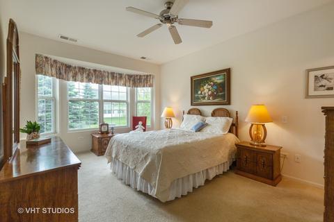 2813 Beacon Point Cir, Elgin, IL 60124 photo 14