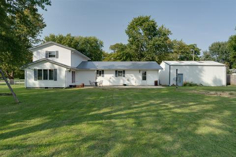404 E Wood St, Colfax, IL 61728 photo 40