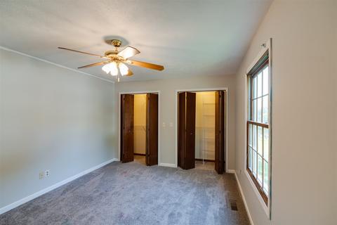 404 E Wood St, Colfax, IL 61728 photo 32