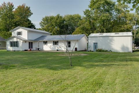 404 E Wood St, Colfax, IL 61728 photo 37